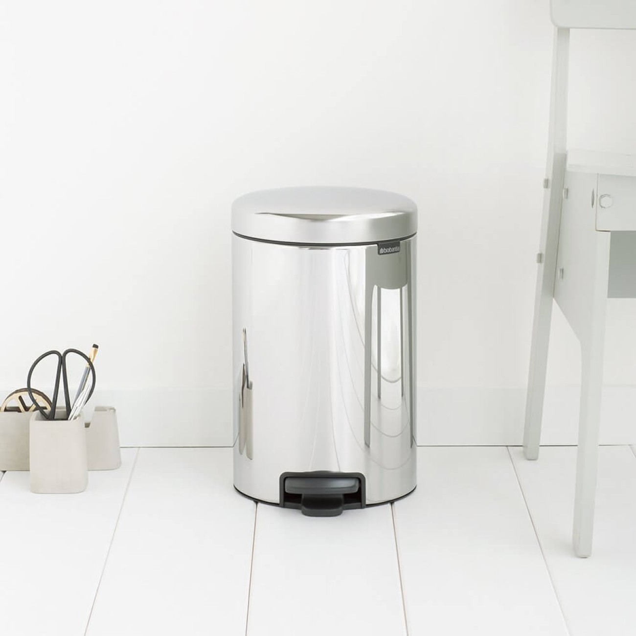Brabantia Κάδος πεντάλ soft closing, plastic bucket brilliant steel 12 lt σειρά New Icon